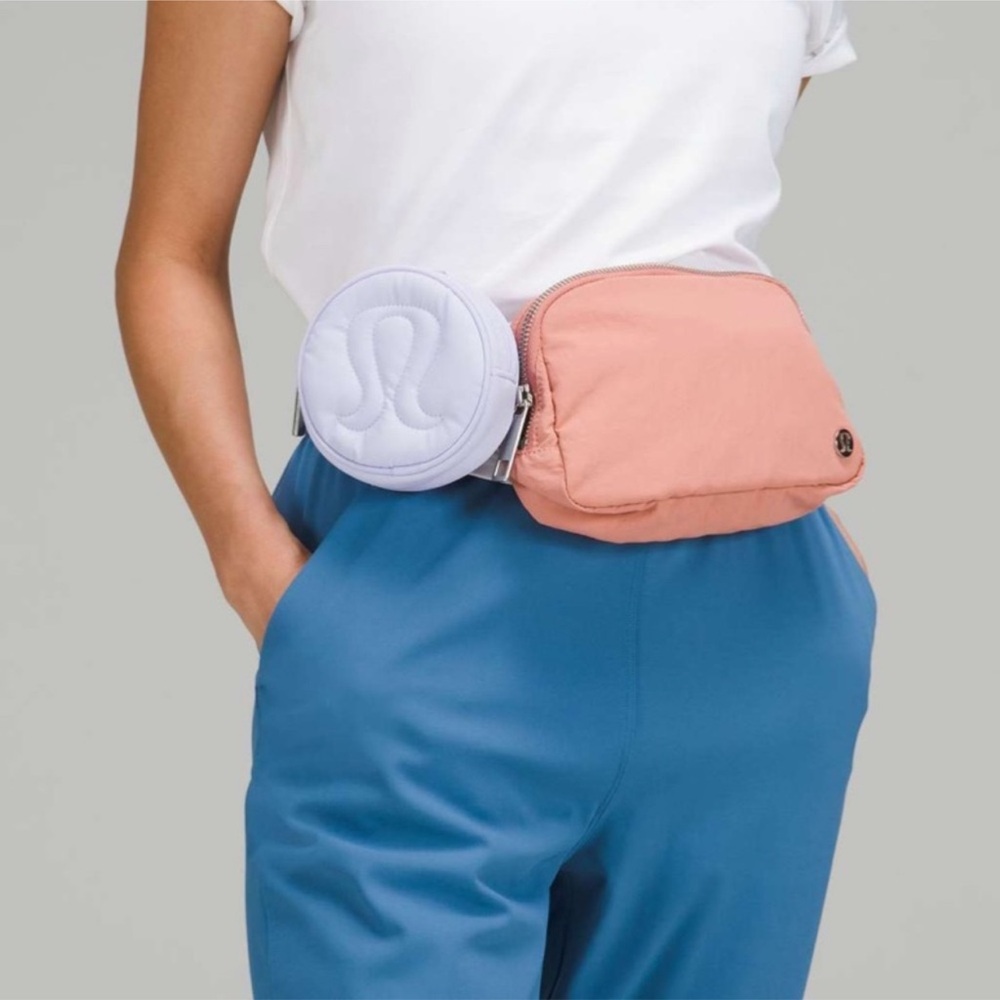 ❤️ Lululemon Logo Coin Pouch Pastel Blue NWT